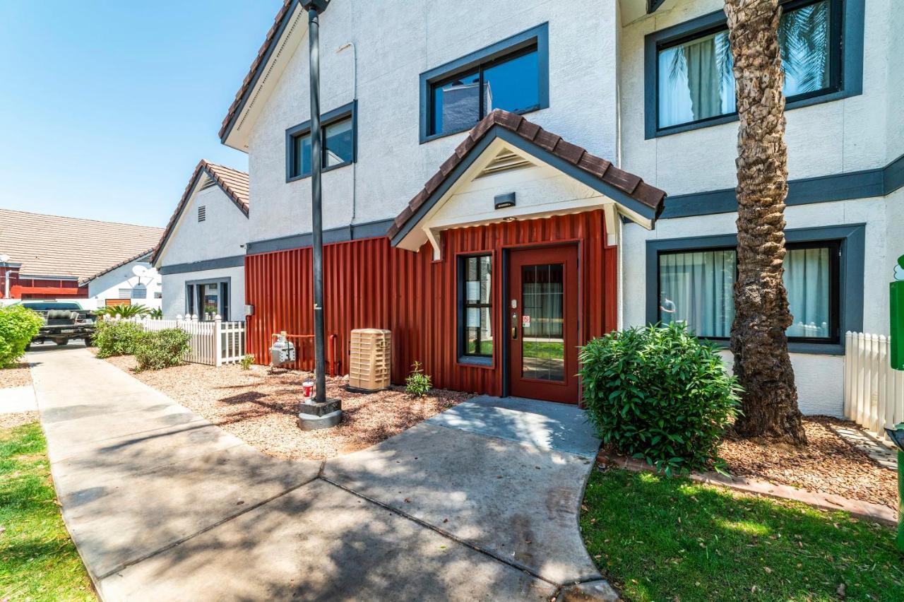 Metro Phx Upstairs 2Bd Sleeps 6 Heated Pool No Pets Allowed Финикс Екстериор снимка