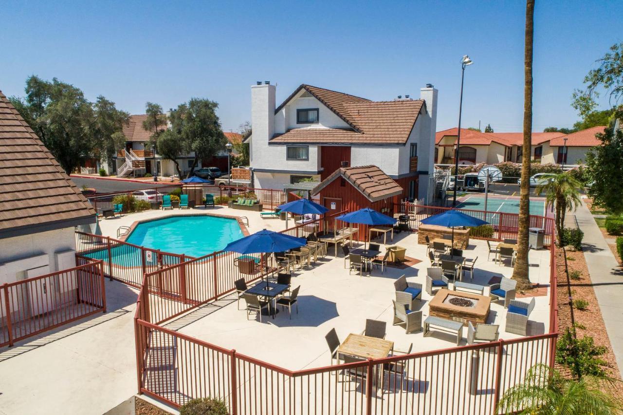 Metro Phx Upstairs 2Bd Sleeps 6 Heated Pool No Pets Allowed Финикс Екстериор снимка