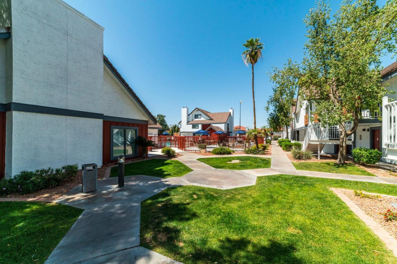 Metro Phx Upstairs 2Bd Sleeps 6 Heated Pool No Pets Allowed Финикс Екстериор снимка