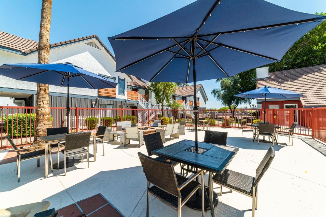 Metro Phx Upstairs 2Bd Sleeps 6 Heated Pool No Pets Allowed Финикс Екстериор снимка